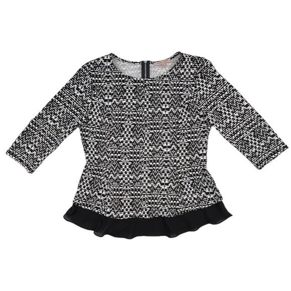 Green Envelope Tops - Green Envelope Casual Couture Top Womens Medium Black White Print Ruffle Hem